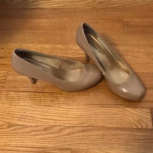 Madden Girl Getta Pumps